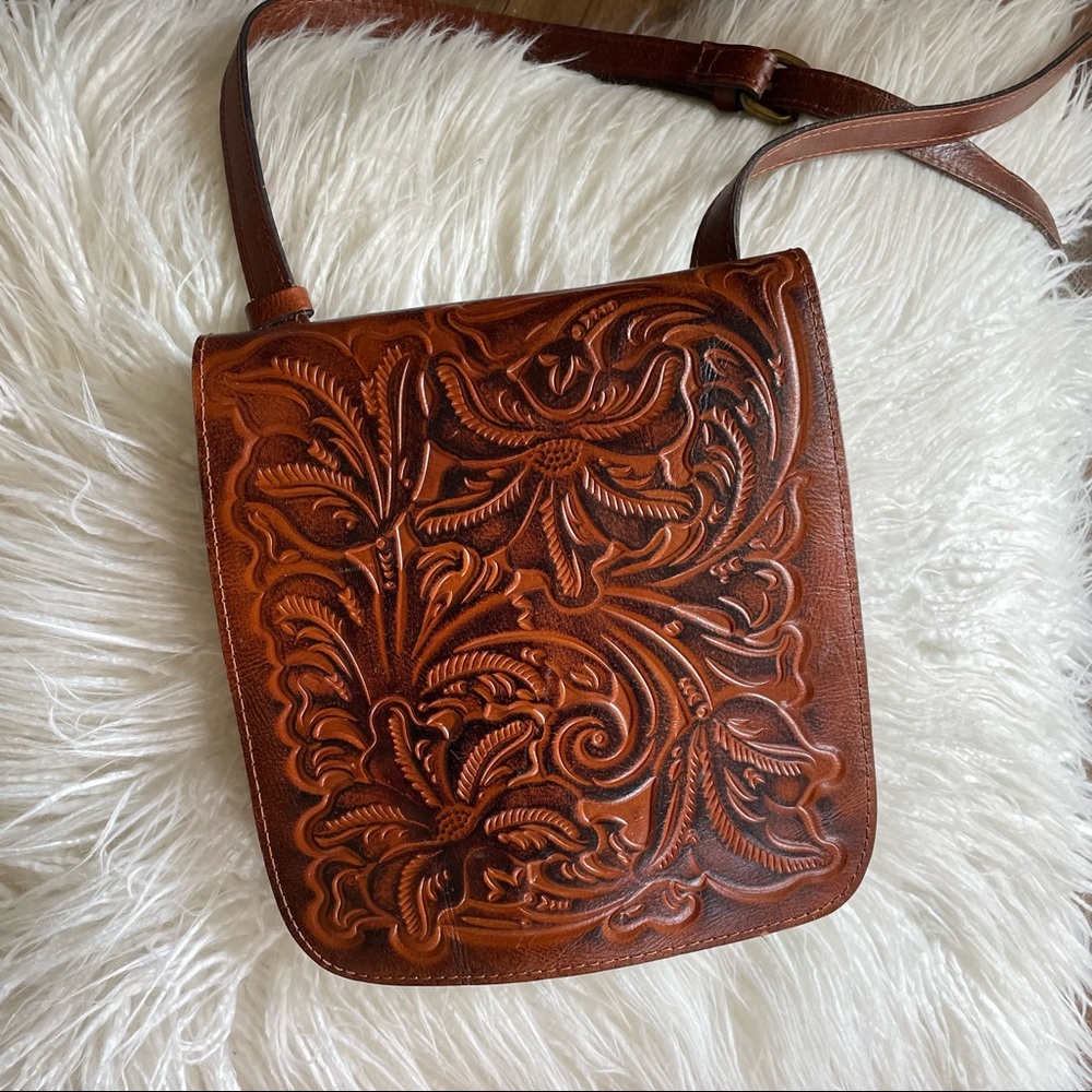 Patricia Nash Leather Crossbody bag